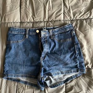 High rise booty shorts